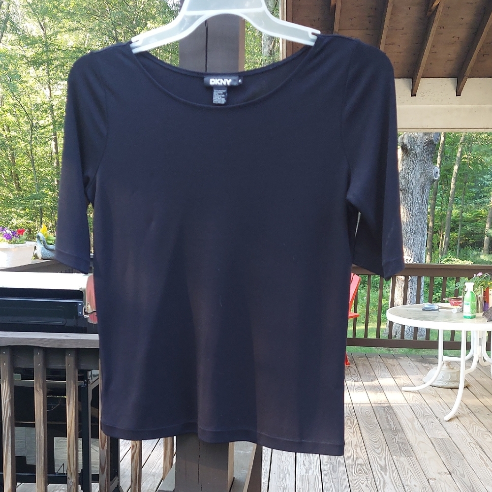 DKNY 3/4 Sleeve Round Neck Black Top Sz M